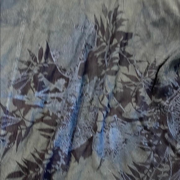 Blue Fish Floral Patterned Skirt in Blue and Black - Picture 3 of 8